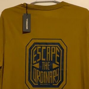 MERRELL ESCAPE THE ORDINARY DARK CAMEL BROWN COTTON BLEND T-SHIRT XL NWT